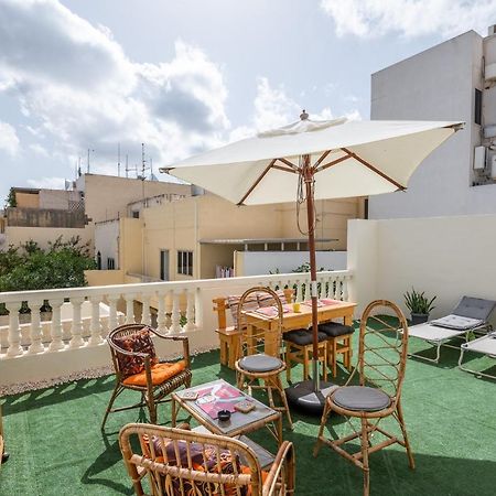 Close To Airport, Double Bedroom, Sofa-Bed, Private Bathroom For Adults And Children Aged 10 And Over Only Gudja Luaran gambar